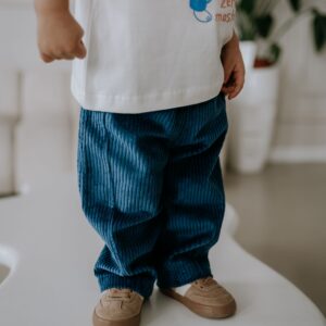 dziecięce spodnie sztruksowe niebieskie