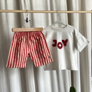 komplet koszulka joy i spodenki w paski